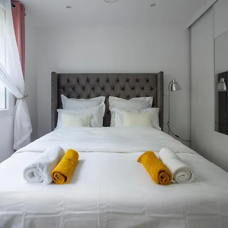 Chic And Spacious Apart Near Versailles *