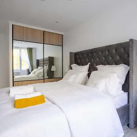 Lägenhet Chic And Spacious Apart Near Versailles