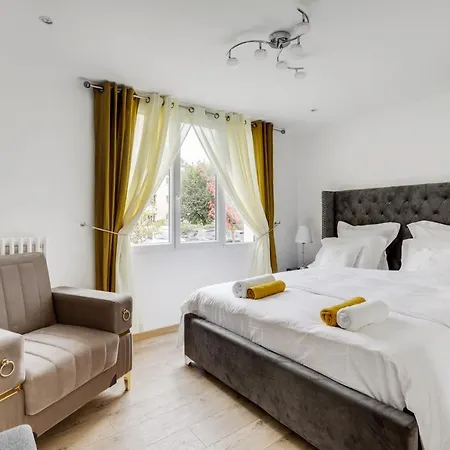 Lägenhet Chic And Spacious Apart Near Versailles La Celle-Saint-Cloud